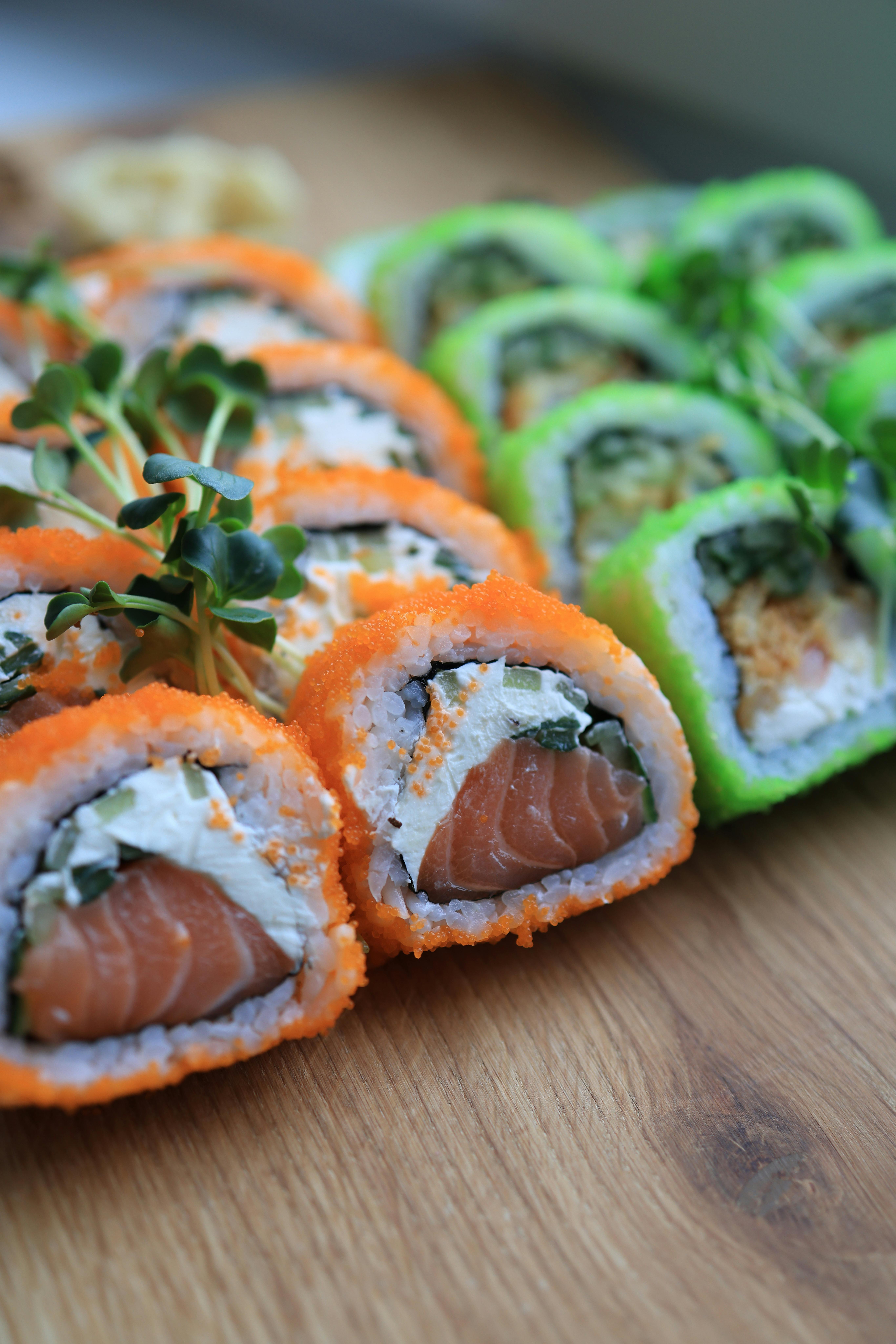 Sushi photo from Pexels, image 15913417