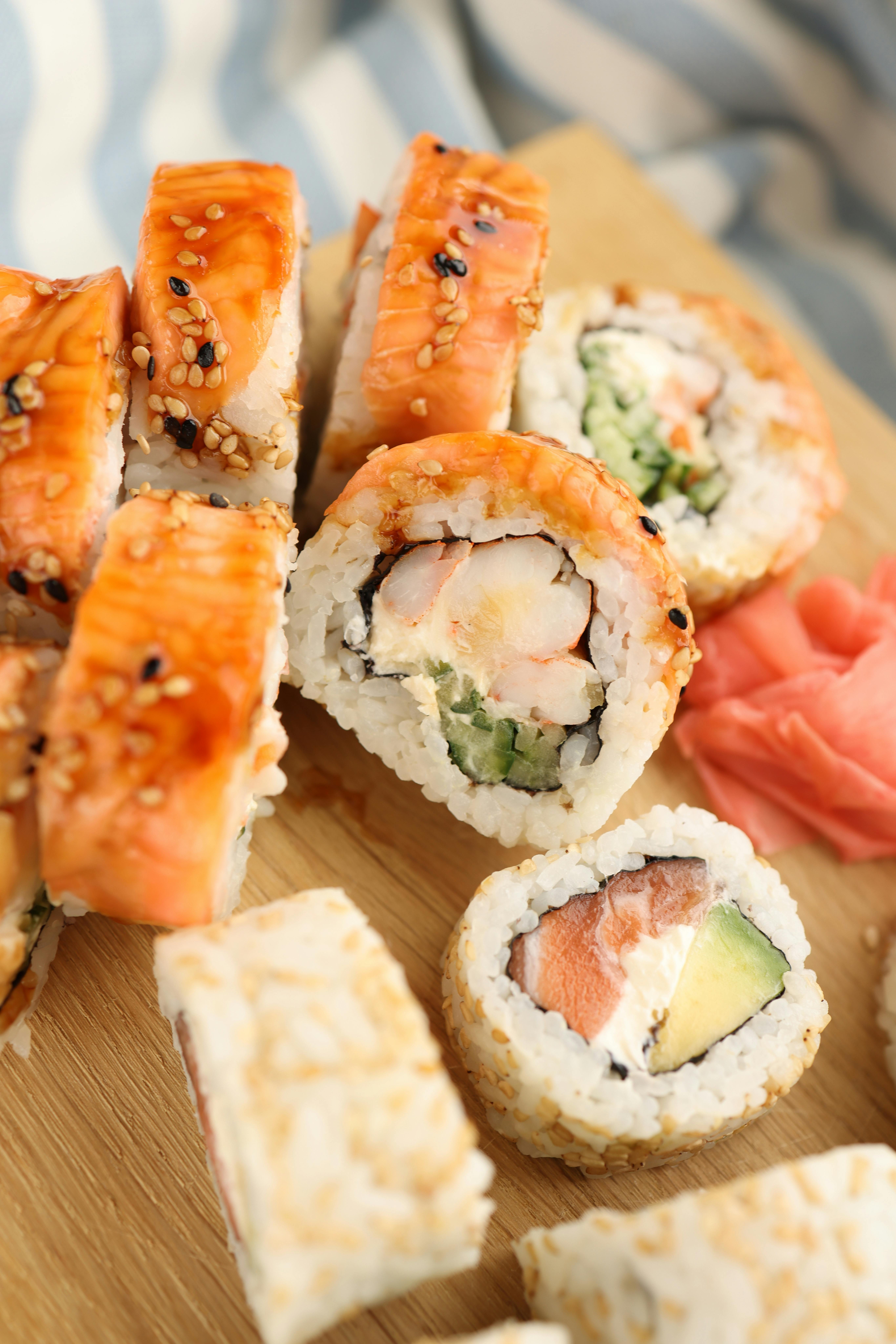Sushi photo from Pexels, image 17894251