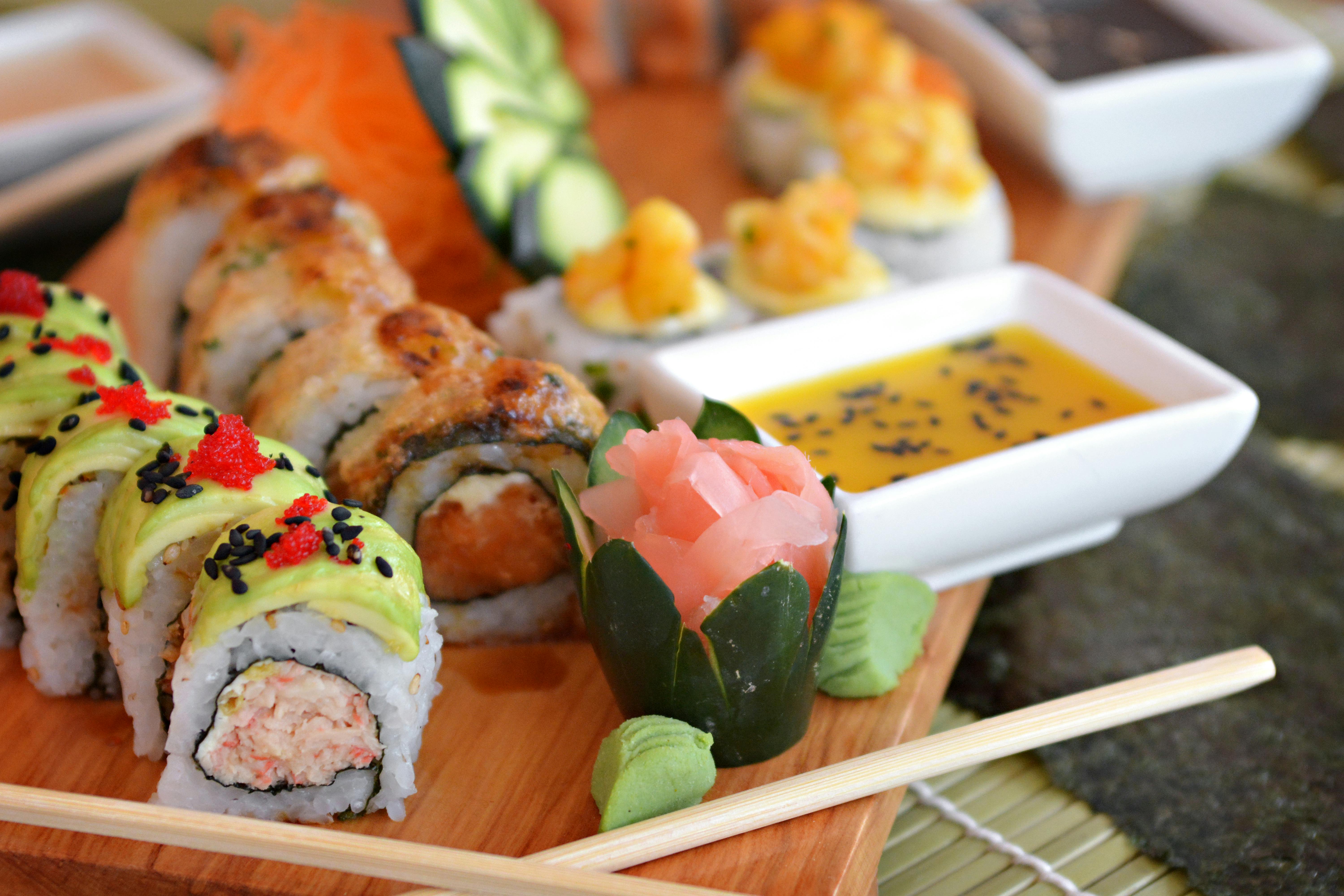 Sushi photo from Pexels, image 37260684