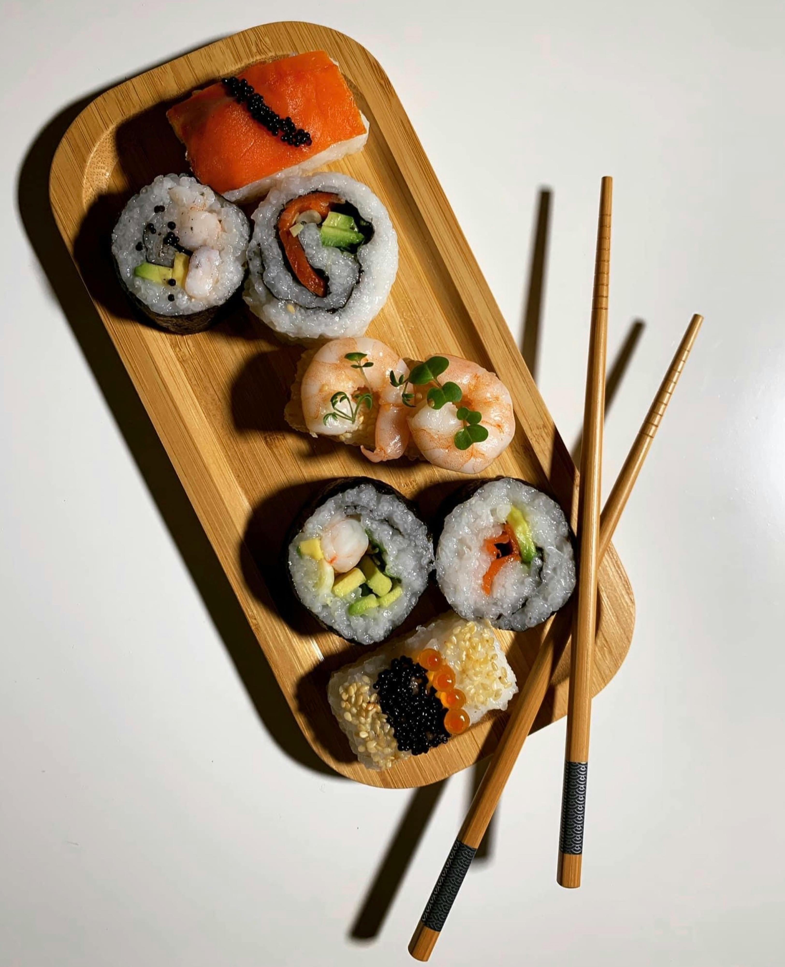 Sushi photo from Pexels, image 5654768