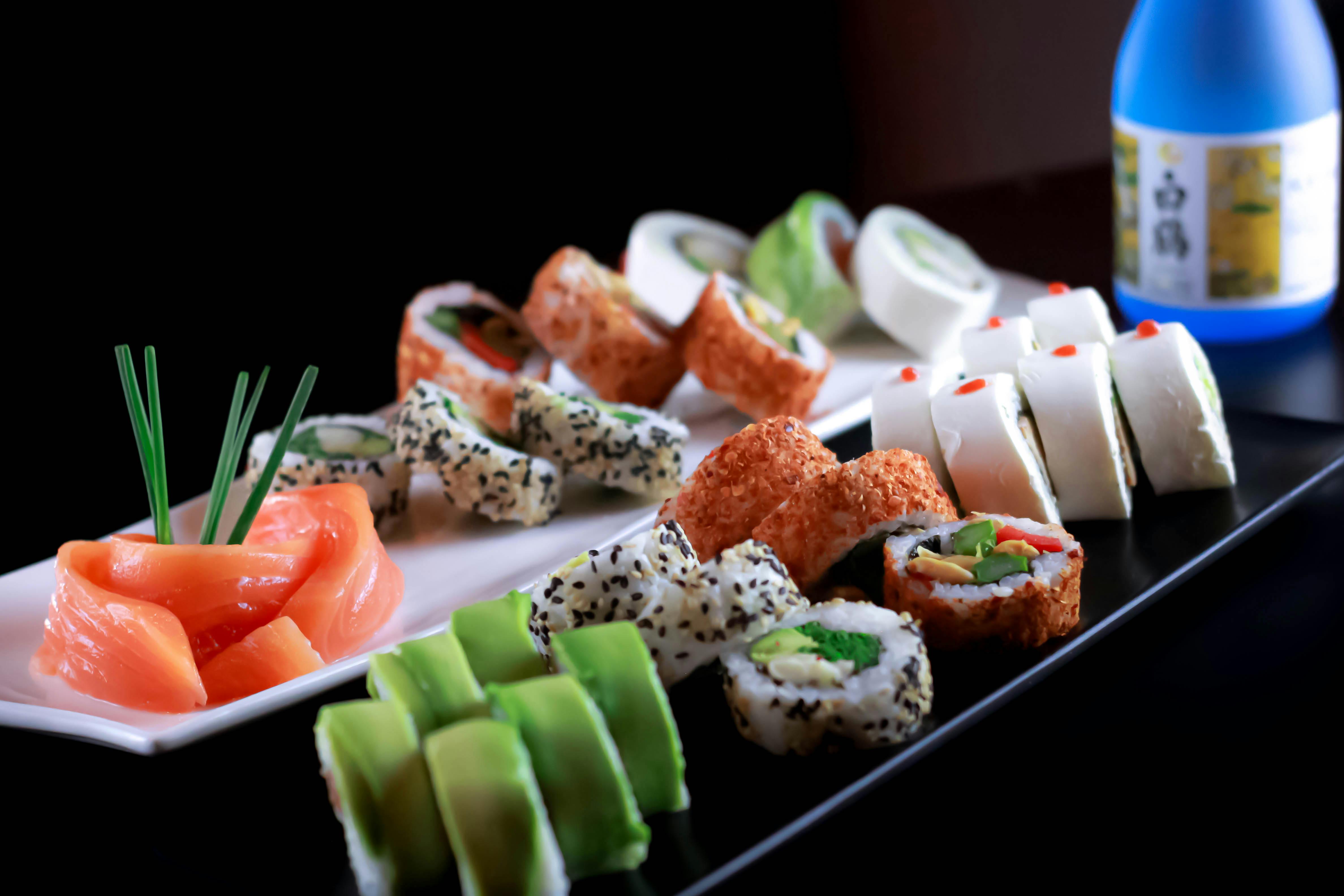 Sushi photo from Pexels, image 6025655